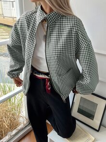 DAZY 女款標準版型寬鬆保暖內裡羊毛外套，商務休閒優雅風，菱形幾何圖案黑白拼接，日常通勤冬季抓絨內裡 - 墨綠色 - 查看 2