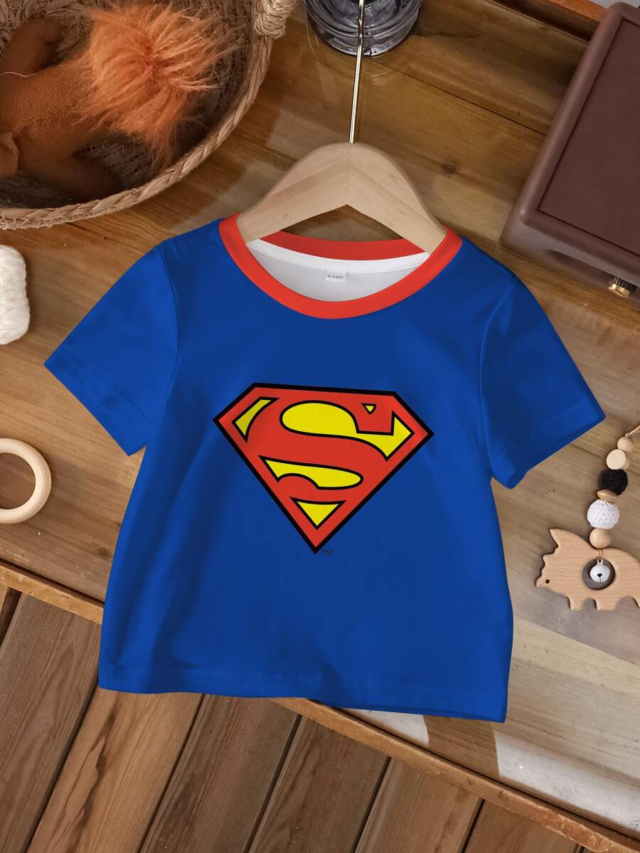 SUPERMAN X SHEIN ملابس علوية علوي كاجوال للأطفال الذكور بطبعة هندسية وياقة دائرية وأكمام قصيرة - أبيض - مشاهدة 1