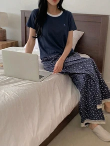 DAZY 2件組花卉圖案拼色拼接女款睡衣套裝 - 藏蓝色 - 查看 4