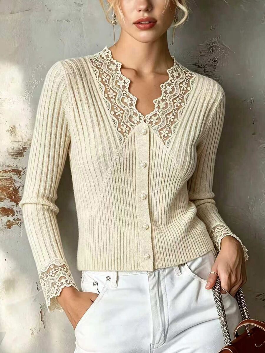 SHEIN كارديجان نسائي محبوك بياقة على شكل حرف V وأكمام طويلة مع خطوط عمودية وتطريز دانتيل وأزرار لؤلؤية، جاكيت بأسلوب ناعم للربيع/الخريف - بيج - مشاهدة 1