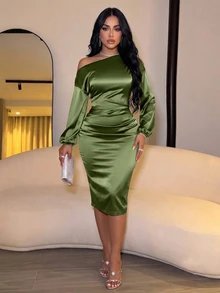 SOLERSUN Asymmetric Neckline Ruched Side Satin Bodycon Dress Maxi Women Outfit - Army Green - View 4