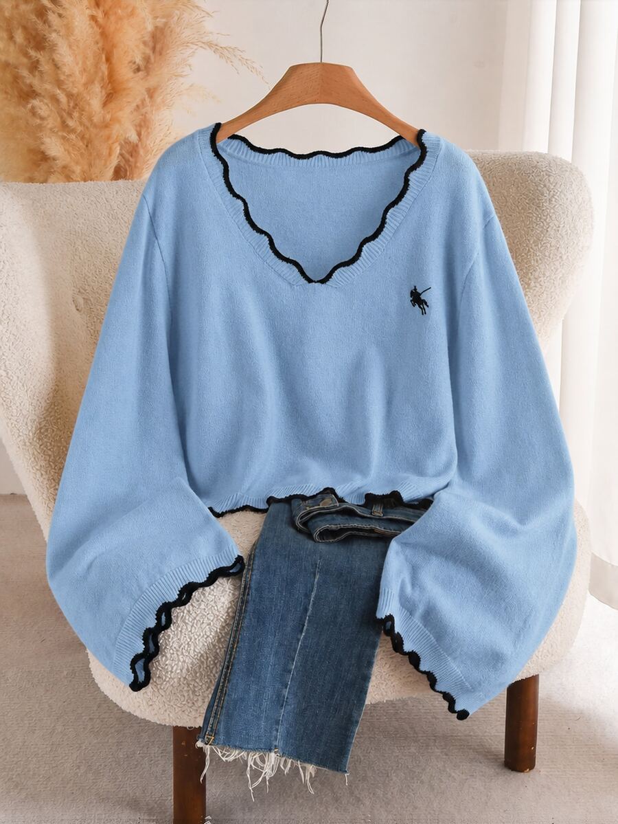 CosyJoli Plus Size Women's Curved V-Neck Knight Graphic Long Sleeve Casual Pullover Sweater - Blue - View 1