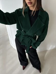 Aloruh 女款秋季純色雙排扣長袖短版卡其綠風衣，休閒優雅專業風，辦公商務首選 - 墨綠色 - 查看 6