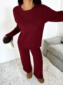 SHEIN PETITE 女款純色圓領長袖毛衣搭配長褲休閒正裝套裝，秋冬款 - 酒紅色 - 查看 7