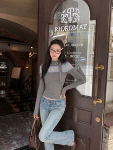 DAZY Design Lace Patchwork Fitted Slimming Inner Top For Women, Autumn Niche Elegant Fashion Versatile Smart Style Blouse - Grey - View 4