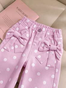 SHEIN Genkimix Kids 女童牛仔長褲，四季皆宜，柔軟棉質，休閒時尚，百搭舒適，極簡甜美可愛，彈性腰頭，兩側蝴蝶結貼花設計，黑色波點與杏色印花布料，寬鬆直筒版型，杏色水洗軟牛仔，適合日常穿著與度假 - 彩色 - 查看 3