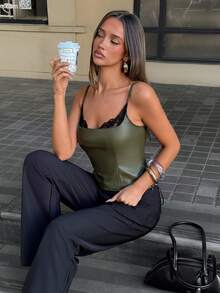 Aloruh 女款性感黑色蕾絲飾邊修身背心上衣，秋季外出上衣，夜店風，Gyaru風格 - 軍綠色 - 查看 3