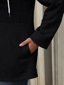 SHEIN 大尺碼女款純色連帽夾克拼接設計 都市文藝復興街頭風 休閒時尚創意個性街頭穿搭 - 黑色 - 查看 4