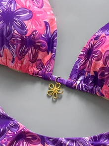 SHEIN Swim Swim MOD 2件組 春夏度假隨機印花櫻桃飾品掛脖三角比基尼上衣與比基尼褲 女款性感泳衣套裝 - 彩色 - 查看 7