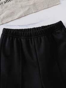 SHEIN Playful Pals 男童春秋純色條紋簡約休閒風無圖案修身 Polo 領半拉鍊長袖套頭上衣搭配長褲套裝 S - 黑色 - 查看 5