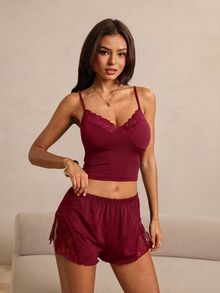 HautHeat 女款素色對比蕾絲細肩帶上衣與短褲時尚居家服套裝 - 酒紅色 - 查看 5