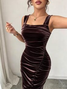 SHEIN Clasi 女款海軍藍天鵝絨細肩帶抓皺胸前緊身開衩中長洋裝，優雅夏季派對晚宴婚禮萬聖節禮服 - 咖啡棕 - 查看 3