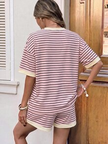 SHEIN LUNE 女款條紋圓領短袖T恤與抽繩腰短褲休閒兩件套 - 彩色 - 查看 2