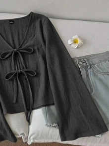 SHEIN LUNE 女款紋理百搭上衣 灰色淺綠色，女款休閒純色V領喇叭袖扭轉前襟襯衫，繫帶前襟上衣，休閒風格 - 深灰色 - 查看 3