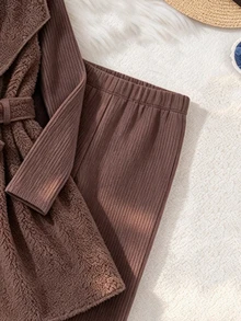 SHEIN Setelan 3 Potong untuk Anak Perempuan: Atasan Lengan Panjang Bergaris dan Celana Panjang dengan Rompi Tanpa Lengan - Coklat - View 3