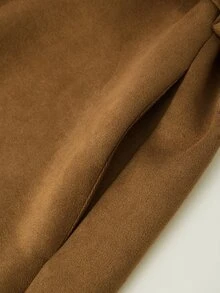 Rusticease Jaket Elegan Wanita Ukuran Besar Warna Polos Kerah Berlipat Bahu Jatuh Lengan Panjang Kancing Ganda untuk Musim Gugur - Coklat - View 6