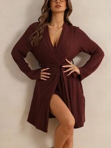 HautHeat Conjunto de ropa de estar en casa para mujer con bata de manga larga de color liso, camisola corta y pantalones cortos - Café integral - Ver 8