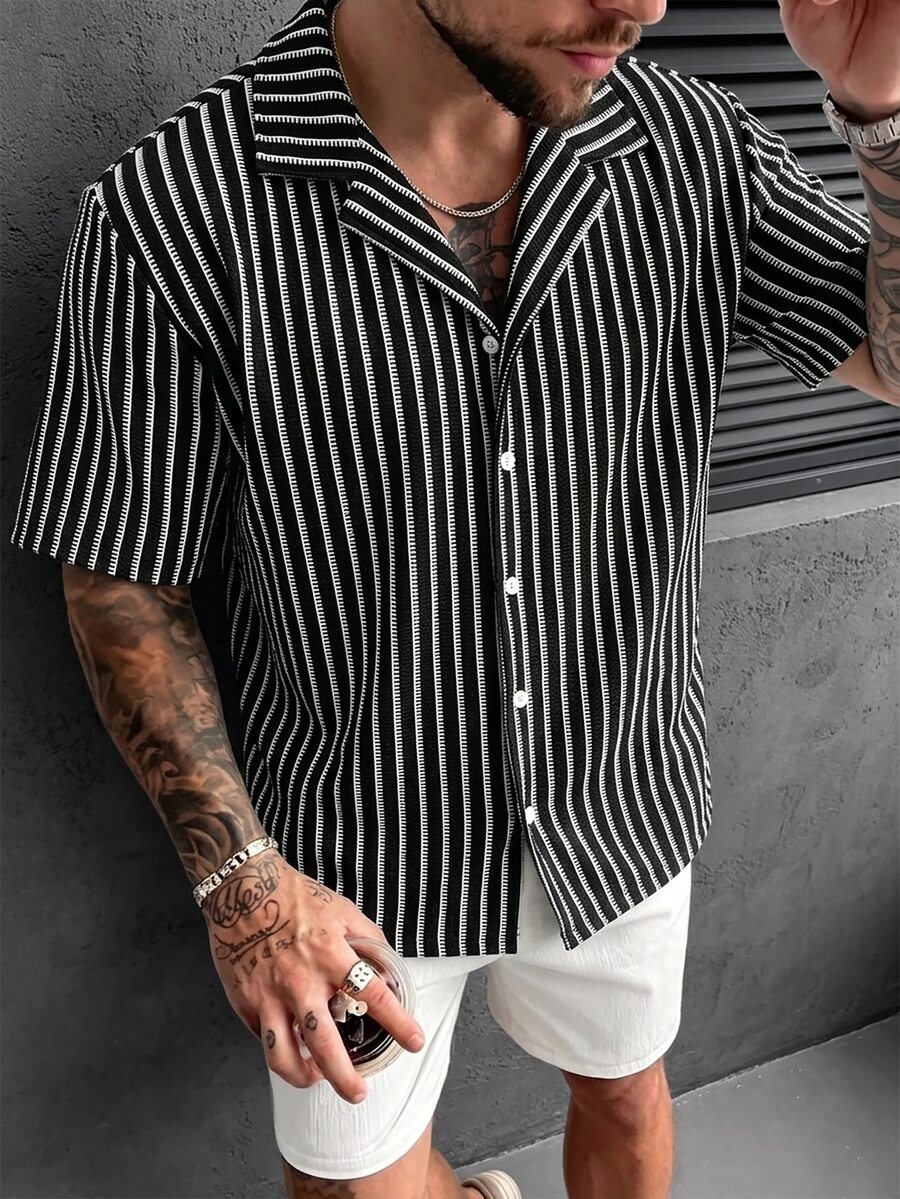 Manfinity Homme Men's Plus Size Casual Loose Black And White Striped Knit Jacquard Versatile Shirt , Vacation Beach Summer, Formal - Black and White - View 1