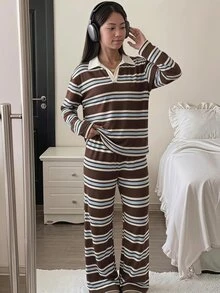 SHEIN 青少年女孩秋冬休閒日常藍棕白針織拼色POLO領寬鬆落肩T恤與長褲2件套，極簡休閒街頭運動風開學穿搭 - 彩色 - 查看 2