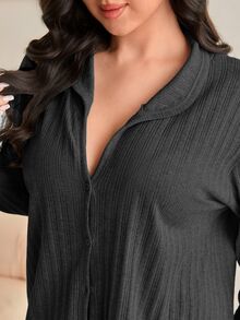 SHEIN Cottnline طقم بيجامة قطعتين مقاس كبير، قميص بأزرار من القطن 100% بتصميم مضلع ومخطط باللون الأزرق الداكن - الأسود - مشاهدة 5