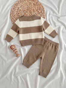 SHEIN 新生兒嬰兒貼花條紋毛衣與針織長褲套裝 - 卡其色 - 查看 2