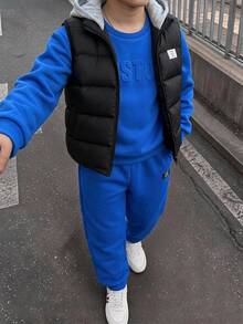 SHEIN 3件組兒童青少年男孩休閒百搭運動風 藍色壓紋3D字母圖案寬鬆套頭連帽衛衣、藍色束口慢跑長褲、厚實加厚連帽背心外套，適合秋冬休閒運動風 - 藍色 - 查看 7