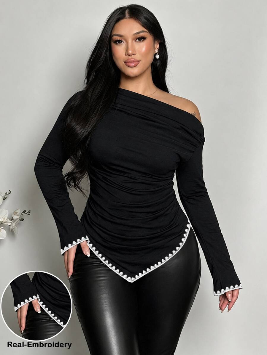 Firerie Plus Size Autumn/Winter Long Sleeve Black Asymmetrical Shoulder Embroidered T-Shirt - Multicolor - View 1