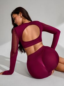 Slayform Setelan Olahraga Wanita Tanpa Jahitan Seksi Berbahan Jala, Atasan Lengan Panjang dan Celana Pendek Tanpa Punggung, Cocok untuk Lari, Olahraga, dan Yoga - Red Violet - View 2