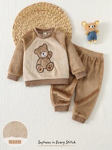Cozy Pixies 男嬰卡通動物圖案抓絨內裡加厚圓領長袖套頭運動衫與鬆緊腰長褲2件套，舒適親膚百搭時尚簡約風格，適合室內、戶外、日常、運動、玩耍、派對、攝影、假期、聖誕節，小熊造型男嬰套裝 - 卡其色 - 查看 9