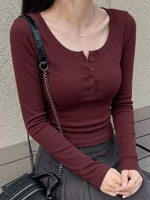 DAZY 女款純色鈕扣開襟長袖修身T恤，春夏秋季服飾 - 酒紅色 - 查看 6