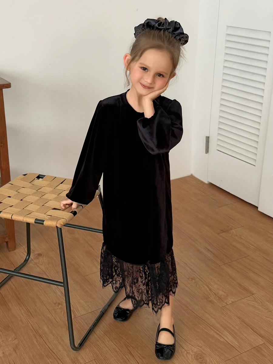 DAZY Young Girl) Velvet Long Sleeve Casual Round Neck Contrast Lace Design Dress - Black - View 1