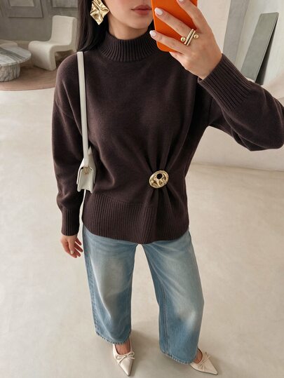 Rue Lumi Women's Elegant Elegant And Fashionable Commuting Versatile Metal Button Decoration Knitted Winter Sweater Top For Autumn And Winter