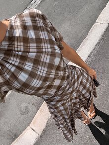 Firerie 女款圓領短袖格紋腰部百褶優雅長洋裝 - 卡其色 - 查看 5
