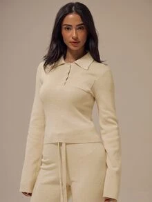MUSERA ESSENTIALS 麻灰色翻領 Polo 領開襟鈕扣單胸口袋修身袖短版針織上衣 基本款居家休閒日常必備 - 奶油色 - 查看 3