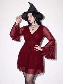SHEIN ICON 大尺碼 Y2K 復古哥德風喇叭袖網紗 V 領洋裝，萬聖節洋裝，哥德風秋季洋裝 - 酒紅色 - 查看 1