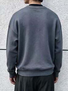 Manfinity Hypemode 男士純色落肩長袖疊領V領休閒毛衣，秋冬款 - 彩色 - 查看 2
