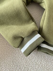 SHEIN 1件嬰兒幼兒連身衣，學院風熊刺繡貼布，對比色長袖抓絨連身褲，日常穿著，秋冬款 - 軍綠色 - 查看 6