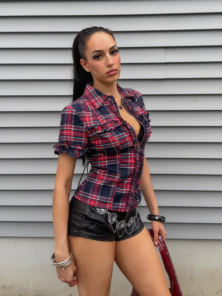 EgrlEra Vintage Hot Girl Plaid Pleated Patchwork Zipper Tie Waist Slim Fit Short Sleeve Blouse - Red and Black - View 1
