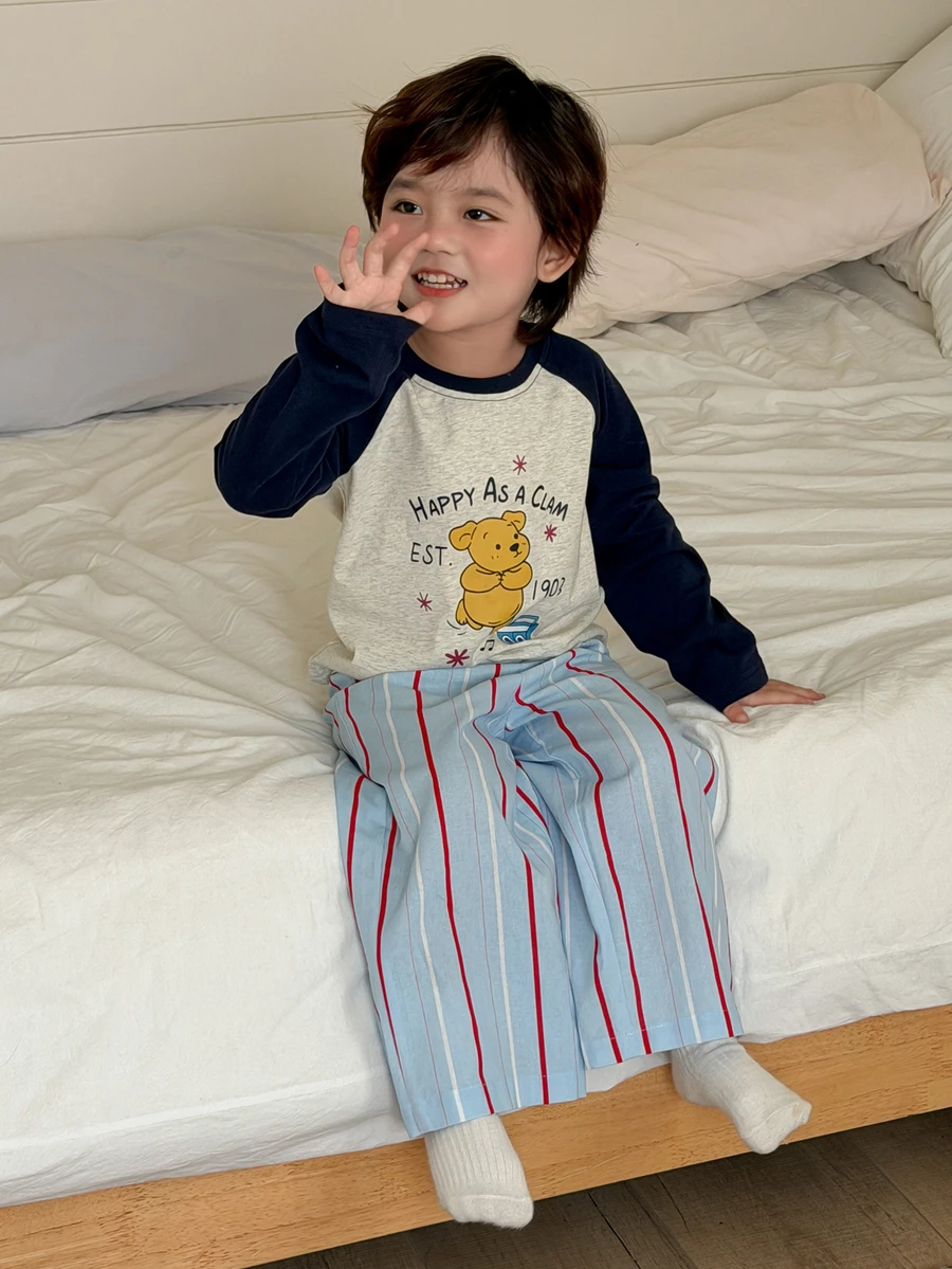 DAZY Baby Boy Letter Cartoon Print Raglan Long Sleeve Top And Pants Loungewear Set - Blue and White - View 1