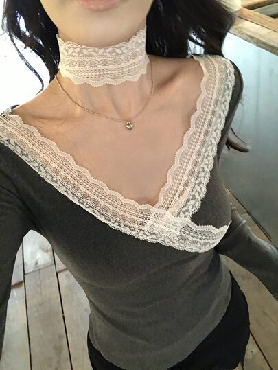 DAZY Women's V-Neck Lace Patchwork Long Sleeve Korean Style Spring/Autumn T-Shirt