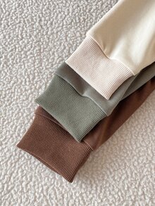 SHEIN 小男孩純色圓領長袖休閒運動衫套裝 - 彩色 - 查看 5