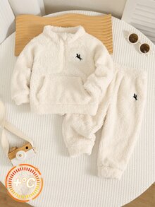 SHEIN 2pcs/Set Setelan Anak Laki-Laki Musim Gugur/Dingin, Setelan Sweatshirt dan Celana Kasual, Setelan Sweatshirt, Setelan Anak Laki-Laki, Setelan Musim Gugur/Dingin, Setelan Olahraga, Setelan Fleece - MultiWarna - View 1