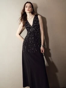 MOTF PREMIUM DEEP V-NECK SLEEVELESS FOIL PRINTED LONG DRESS - Black - View 6