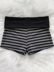 SHEIN 青少年女孩休閒百搭日常摺腰印花超短針織短褲 - 黑色 - 查看 2