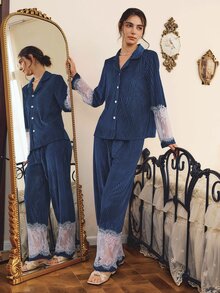 Côtesoire Elegant pyjamasset för kvinnor i mogen sydfransk stil, i sammet med ränder, spets och patchwork, med öppen front - Olivgrön - Visa 4