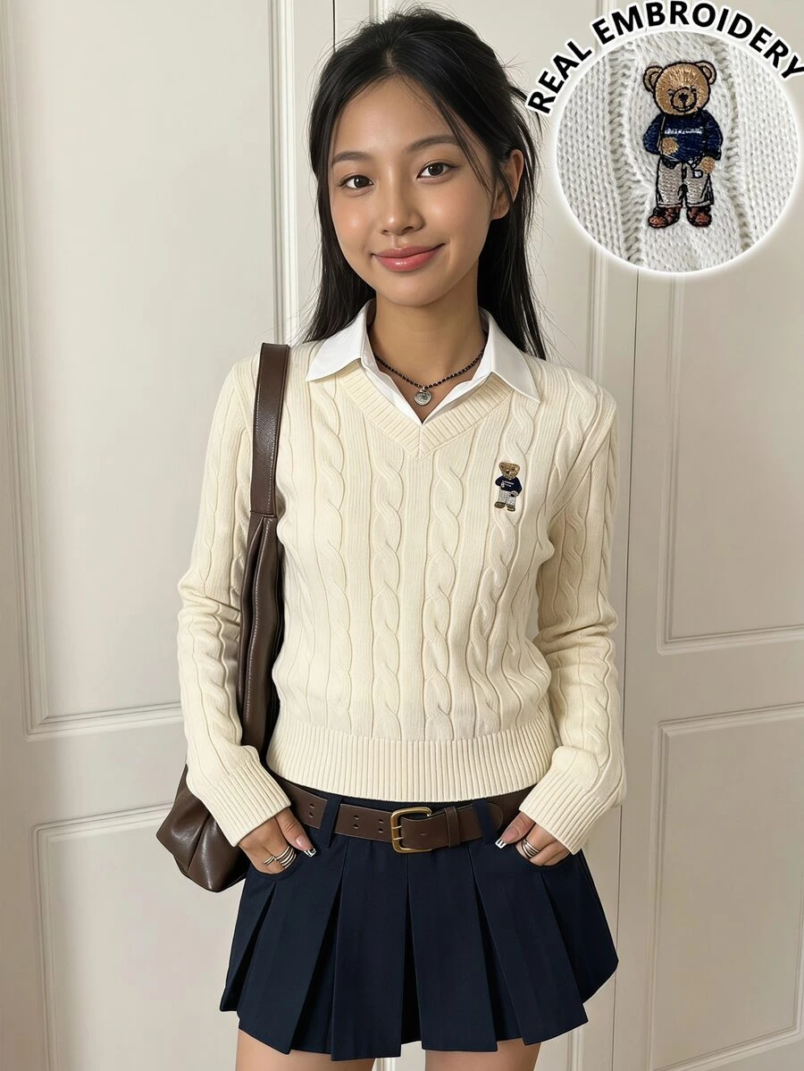 SHEIN 青少年女孩/小女孩秋冬休閒街頭時尚學院風厚款米色針織提花熊刺繡V領套頭毛衣，適合返校與日常穿著 - 米色 - 查看 1