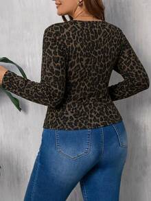 EMERY ROSE Vintage Leopard Print Casual Minimalist Plus Size Square Neck T-Shirt, Suitable For Autumn Outfits Fall - Multicolor - View 2
