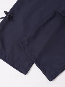 SHEIN 女童 2 件套假分層衛衣與寬腿褲，學院風 V 領撞色長袖上衣，附可愛蝴蝶結印花裝飾，寬鬆直筒褲，學生休閒套裝，柔軟親膚面料，休閒運動風，適合春秋出遊與校園穿著 - 藏蓝色 - 查看 4