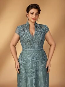 Serin Gaun Ukuran Plus Elegan Glamor dengan Hiasan Manik-manik dan Bordir, Leher V, Lengan Panjang Transparan, Detail Kerut, dan Potongan Pas Badan, Cocok untuk Semua Acara Formal, Gaun Pengantin, dan Gaun untuk Ibu Pengantin. - Hijau - View 6
