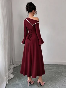 Modelyn فستان سهرة نسائي أنيق بتصميم كتل لونية وكتف غير متماثل وخصر مشدود - عنابي اللون - مشاهدة 2